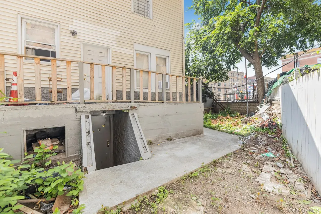 3043 Bailey Avenue Bronx NY 10463