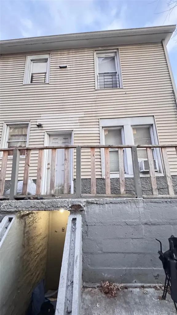 3043 Bailey Avenue Bronx NY 10463