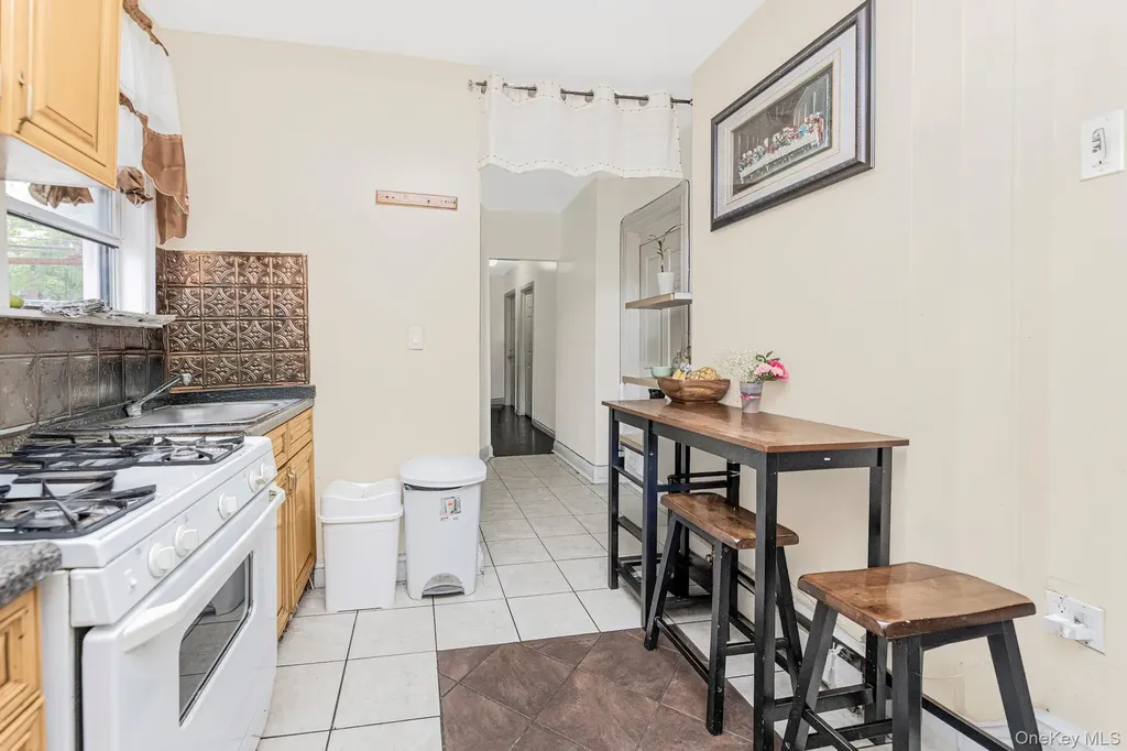 3043 Bailey Avenue Bronx NY 10463