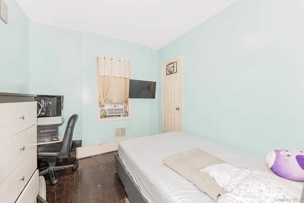 3043 Bailey Avenue Bronx NY 10463