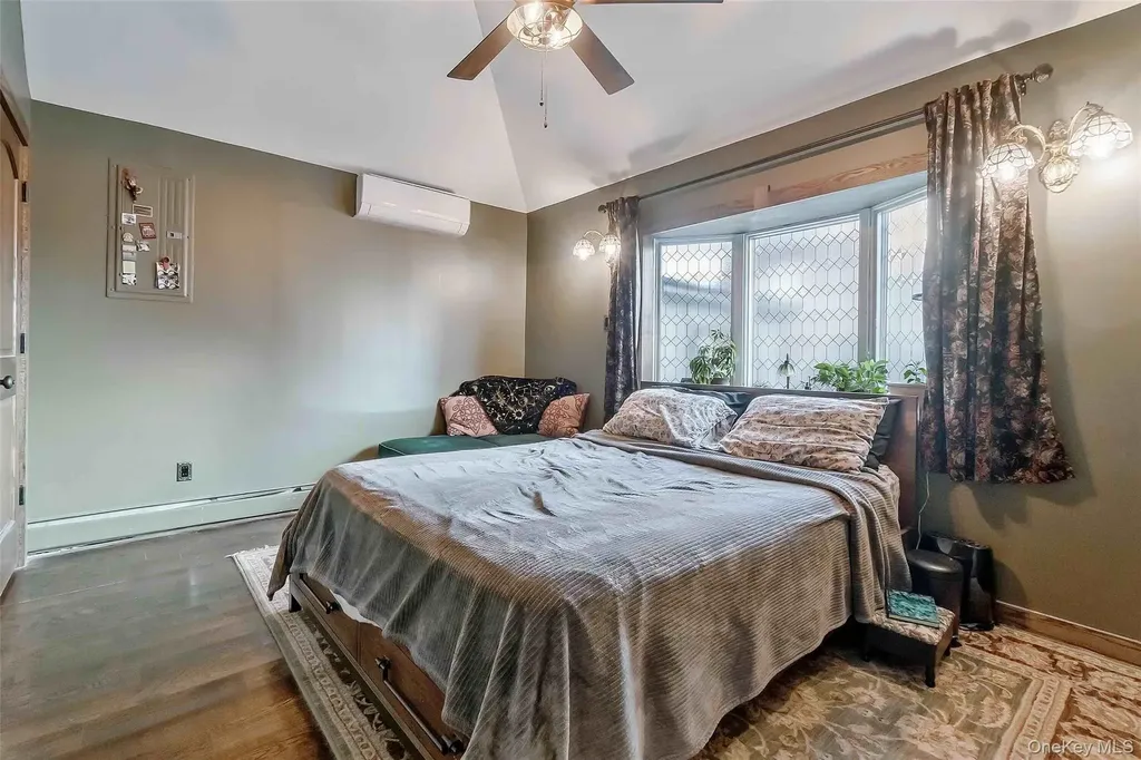 27 W 11th Road Broad Channel NY 11693