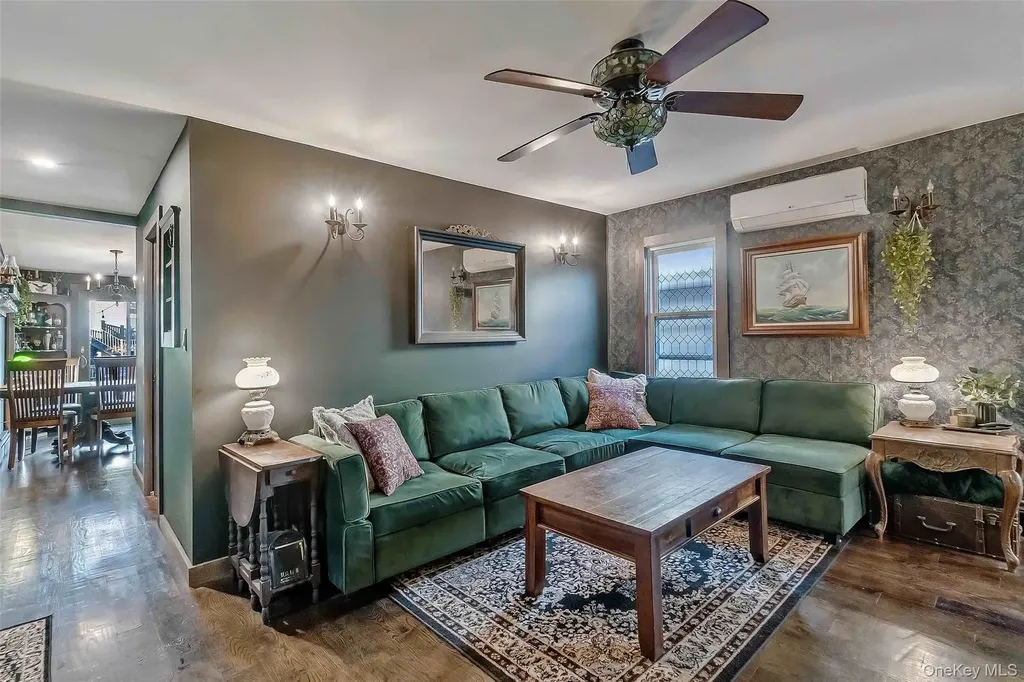 27 W 11th Road Broad Channel NY 11693