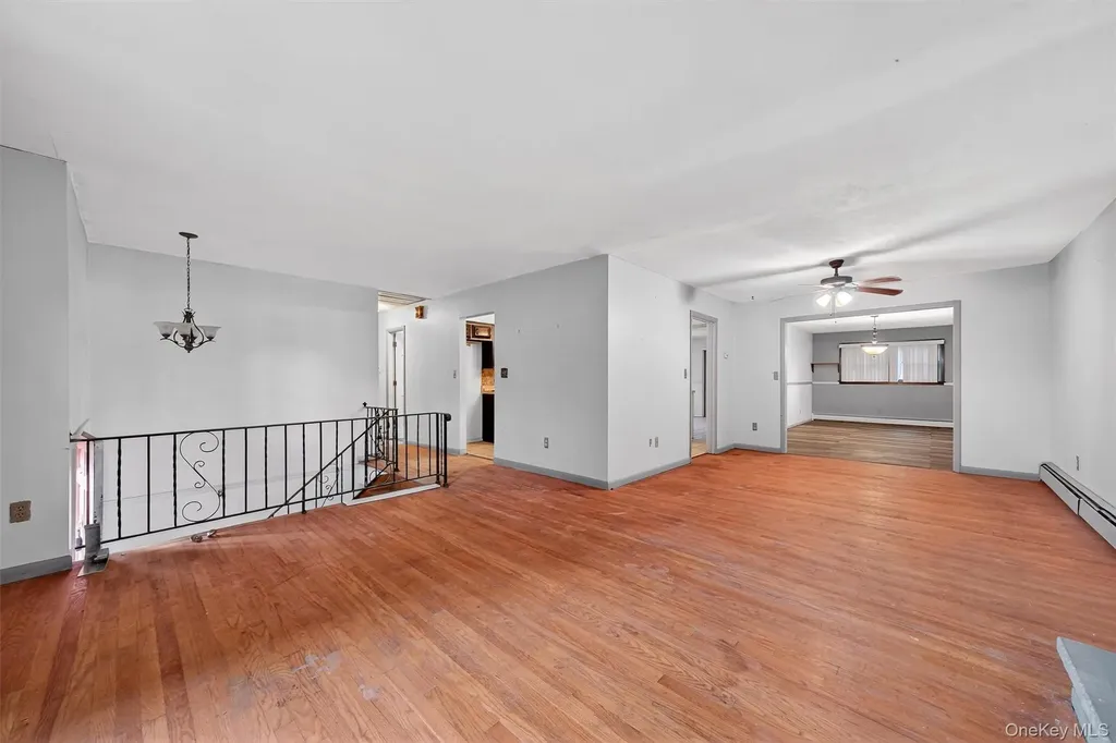 12 Robert Drive Hyde Park NY 12538