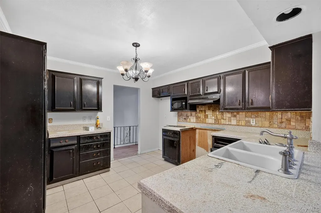 12 Robert Drive Hyde Park NY 12538