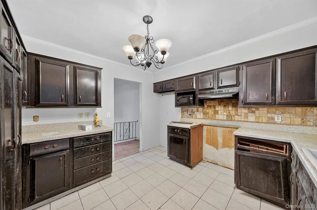 12 Robert Drive Hyde Park NY 12538