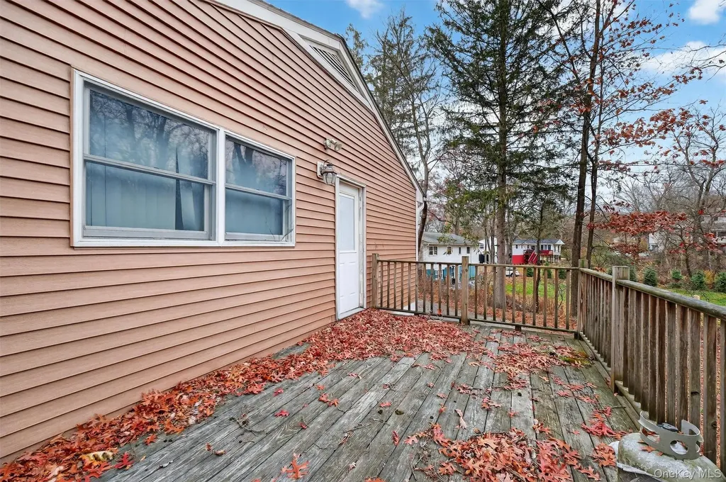 12 Robert Drive Hyde Park NY 12538