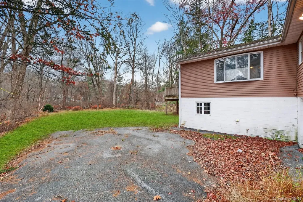 12 Robert Drive Hyde Park NY 12538
