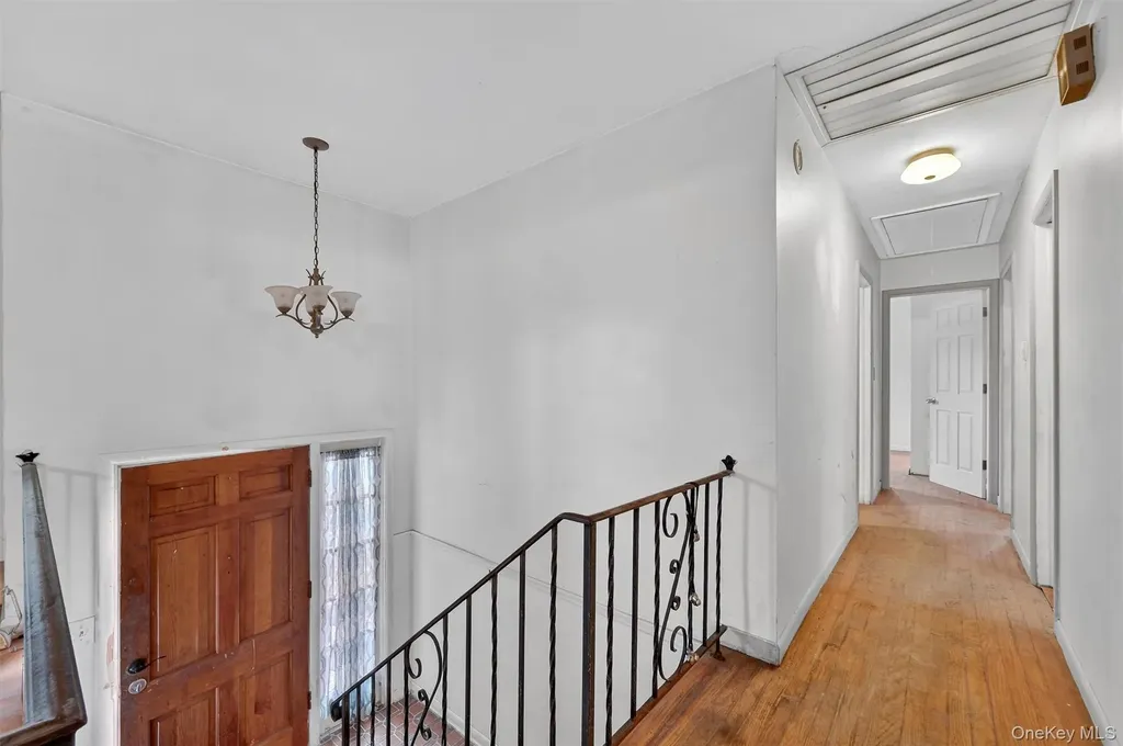 12 Robert Drive Hyde Park NY 12538