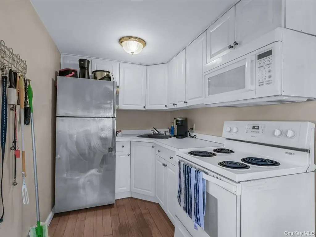 29 Parkside Avenue Miller Place NY 11764
