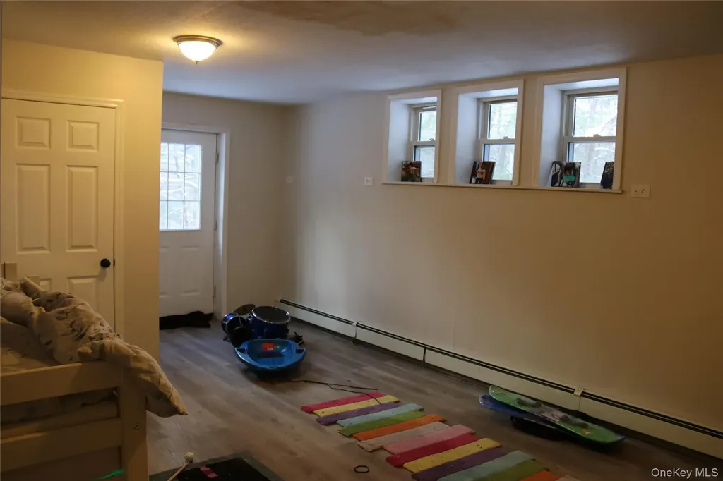 741 Peenpack Trail Sparrowbush NY 12780