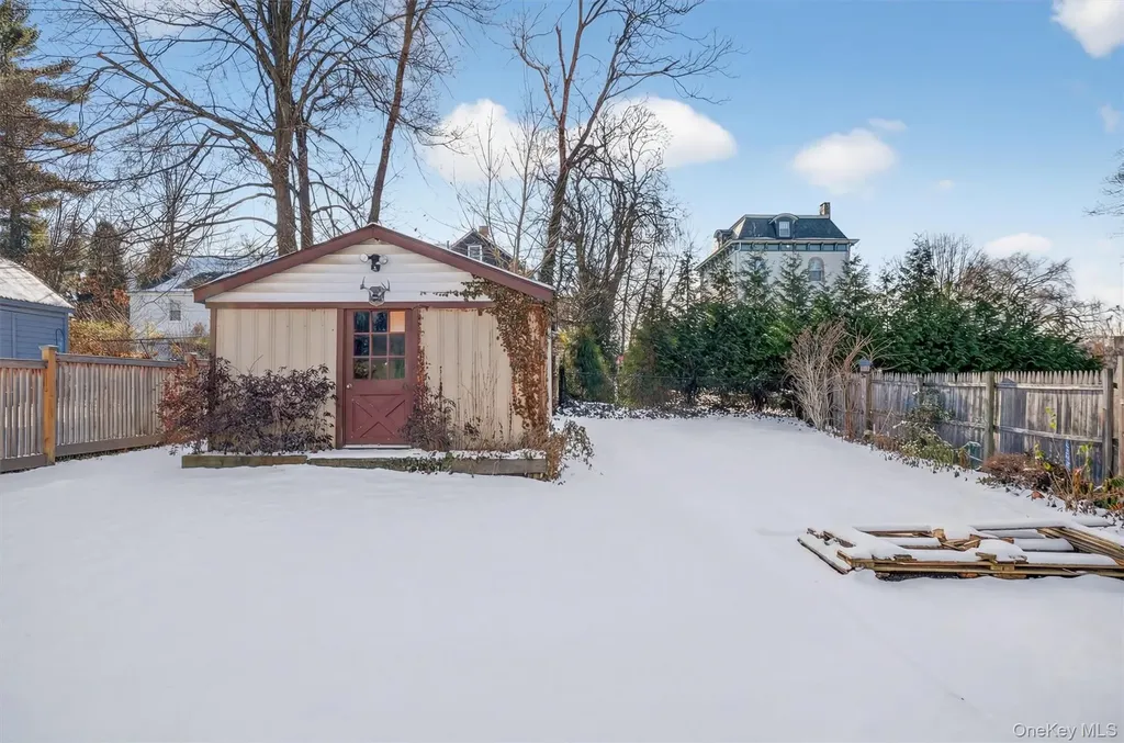 69 Beacon Street Beacon NY 12508