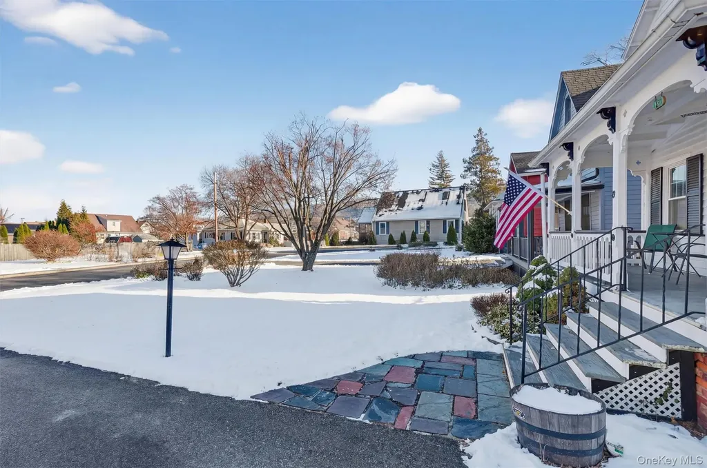 69 Beacon Street Beacon NY 12508