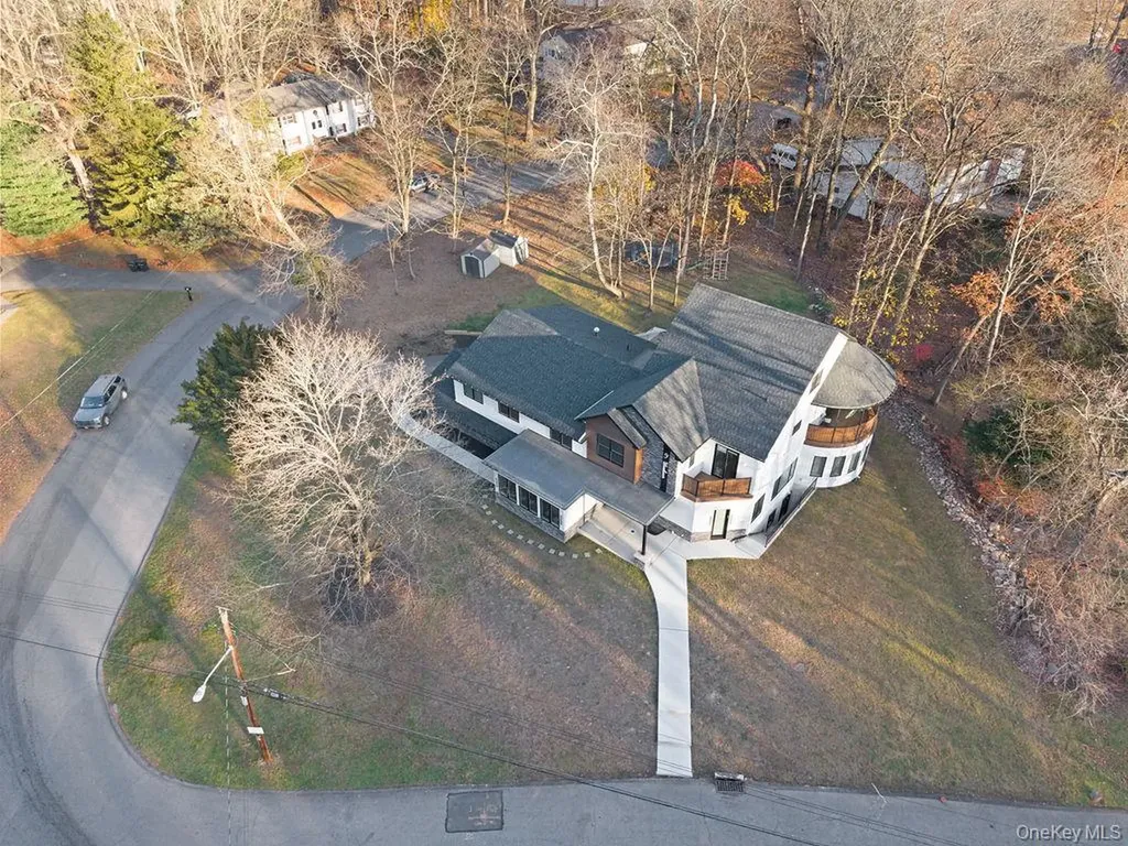 9 Wendover Lane Suffern NY 10901