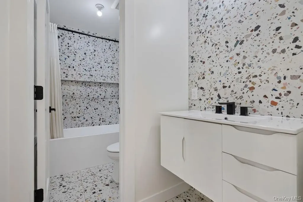 9 Wendover Lane Suffern NY 10901
