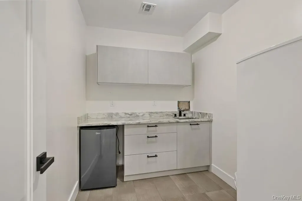 9 Wendover Lane Suffern NY 10901