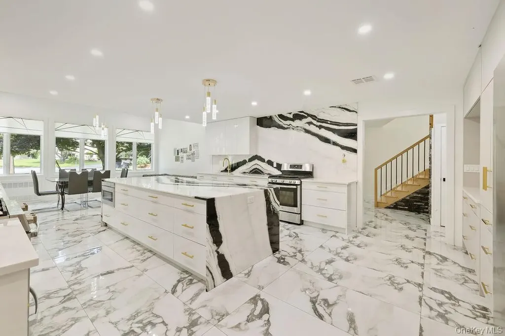 9 Wendover Lane Suffern NY 10901