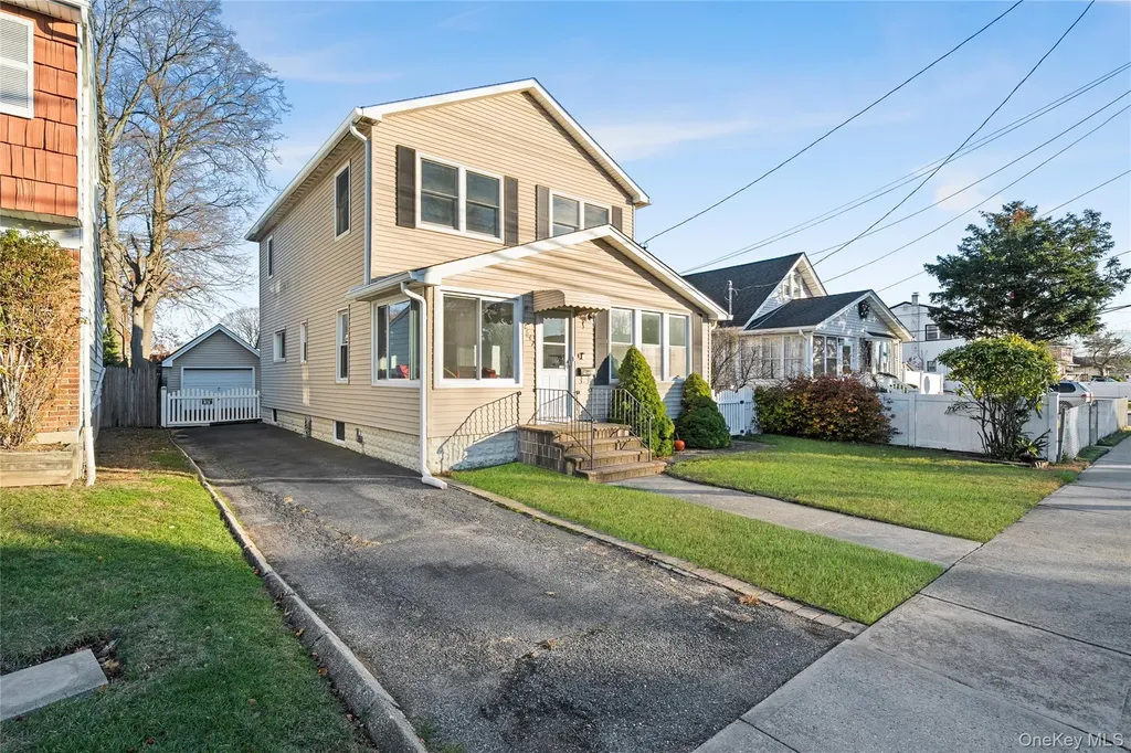 2847 Grand Avenue Baldwin NY 11510
