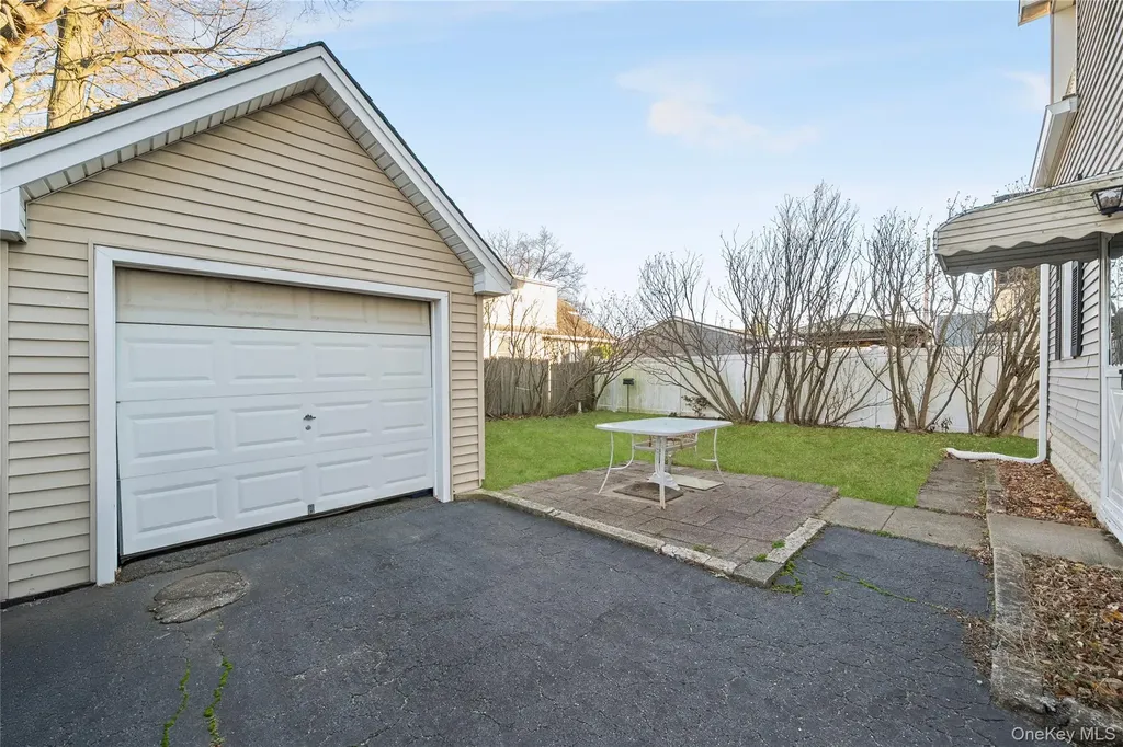 2847 Grand Avenue Baldwin NY 11510
