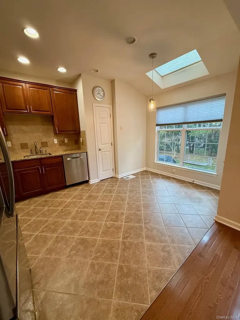955 Huntington Drive Fishkill NY 12524