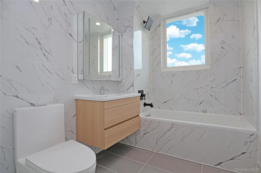 15002 Northern Bloulevard Flushing NY 11354