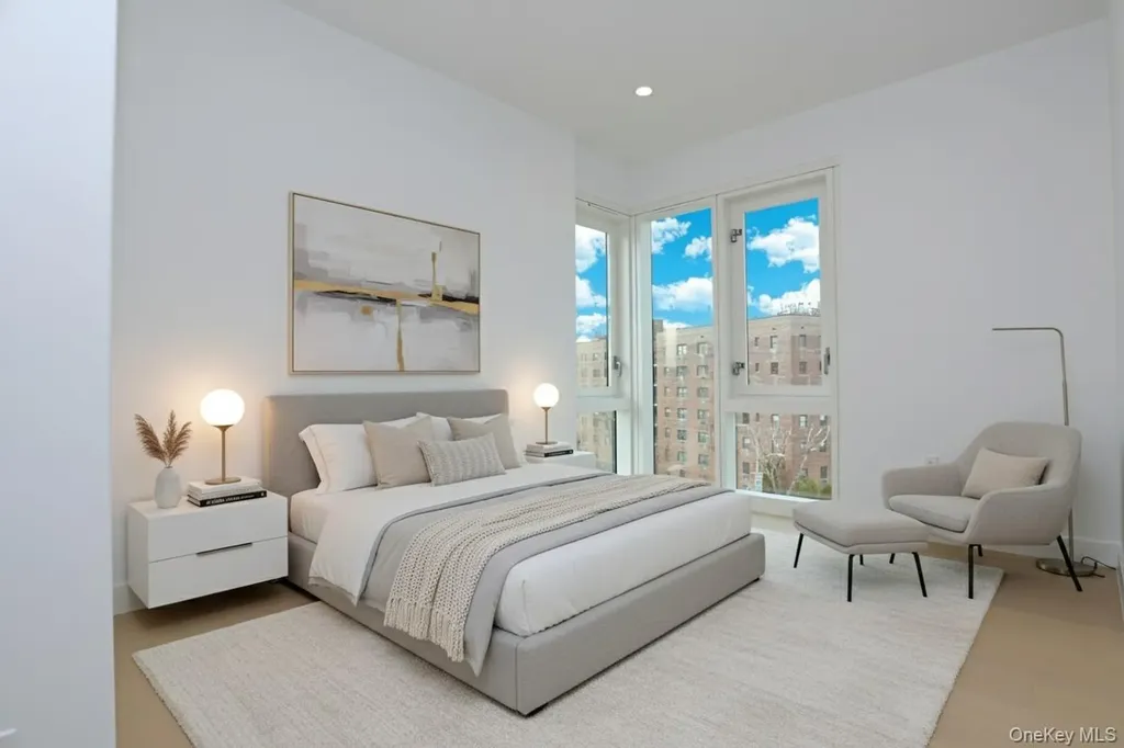 15002 Northern Bloulevard Flushing NY 11354