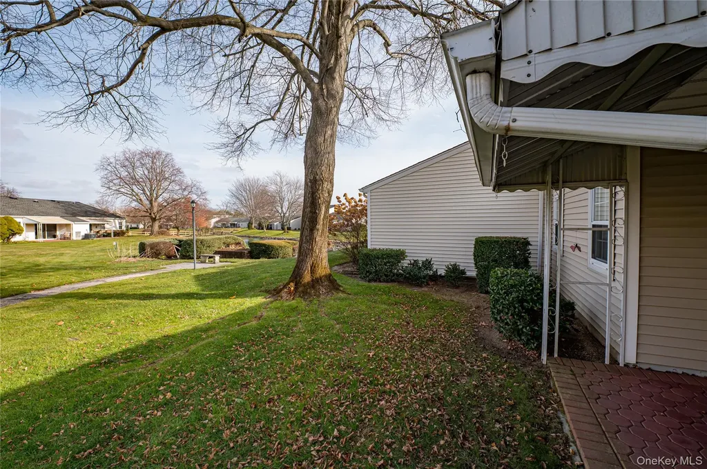 118 Harbor S Amityville NY 11701