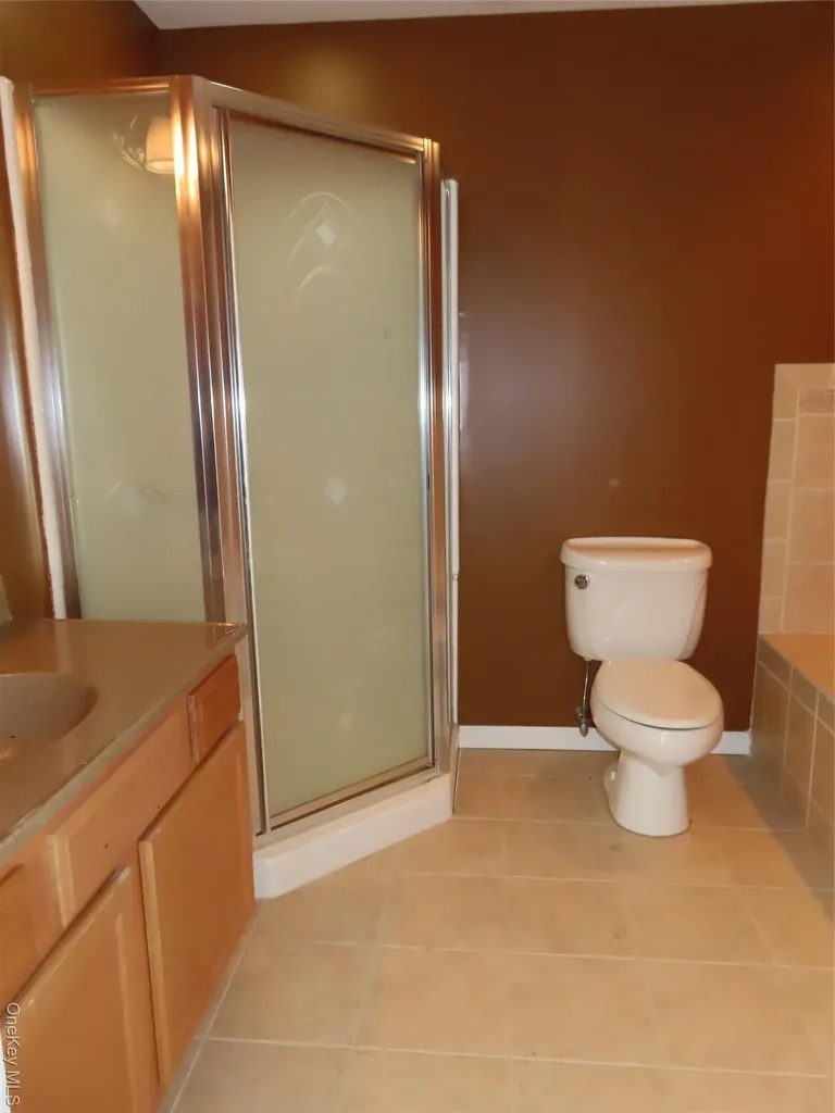24 Sedgewick Road Poughkeepsie NY 12603