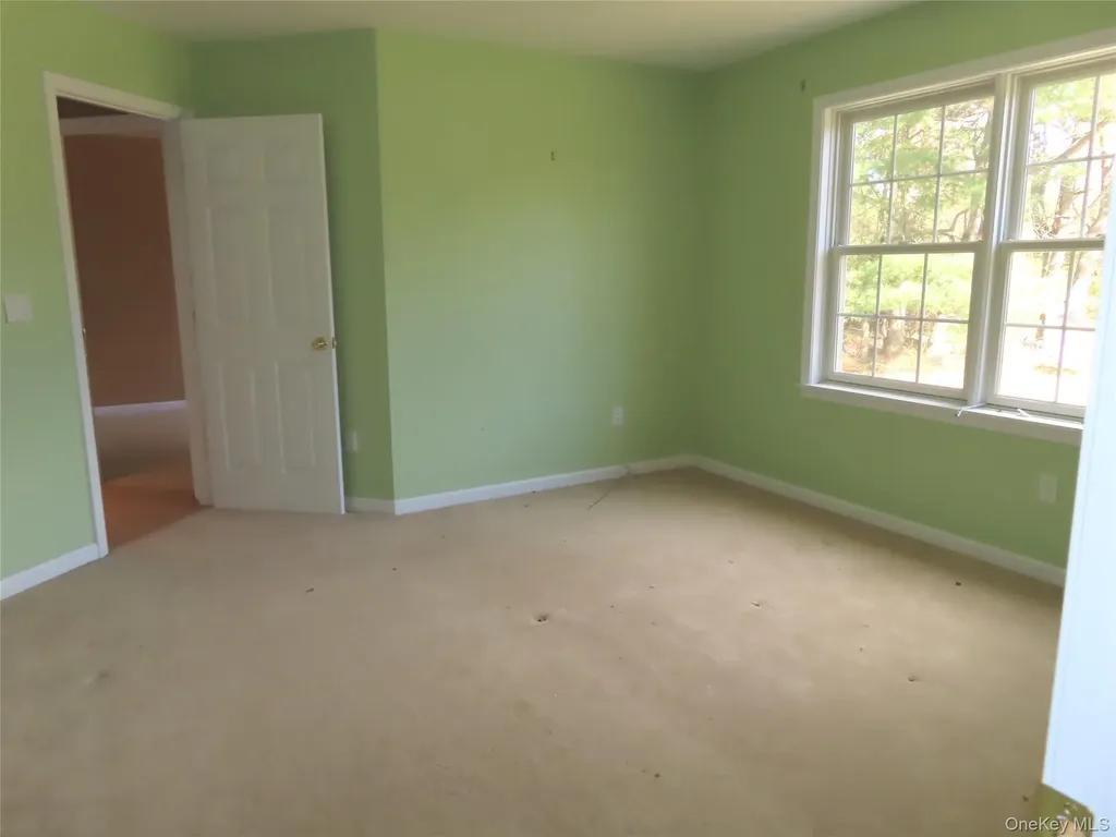 24 Sedgewick Road Poughkeepsie NY 12603