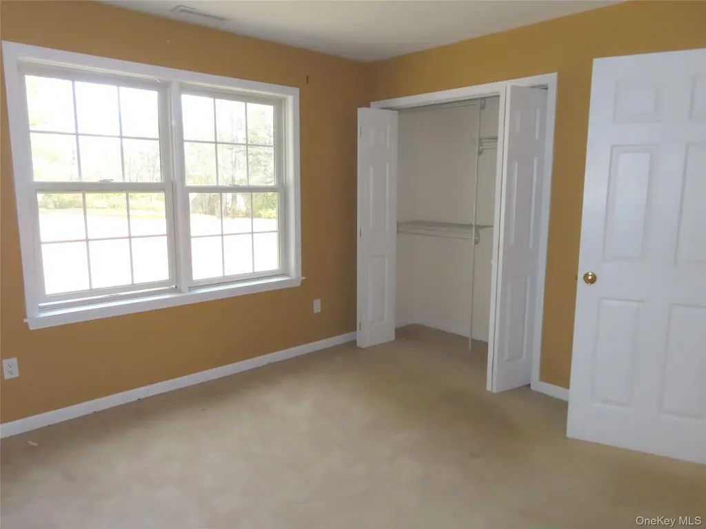 24 Sedgewick Road Poughkeepsie NY 12603