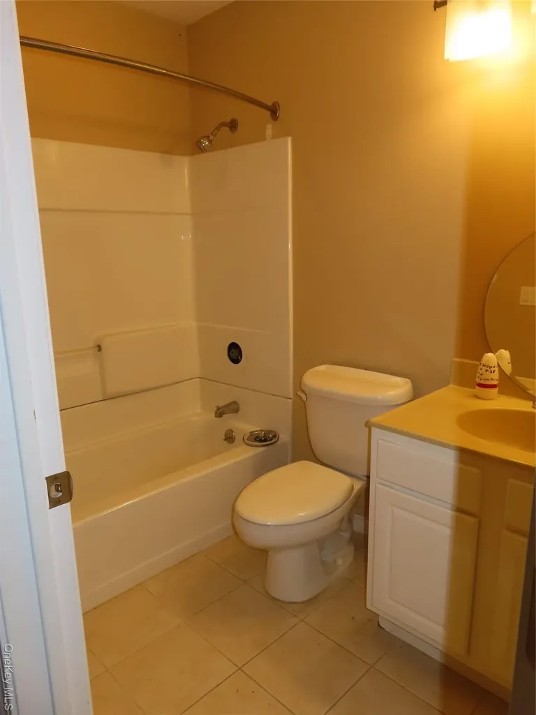 24 Sedgewick Road Poughkeepsie NY 12603
