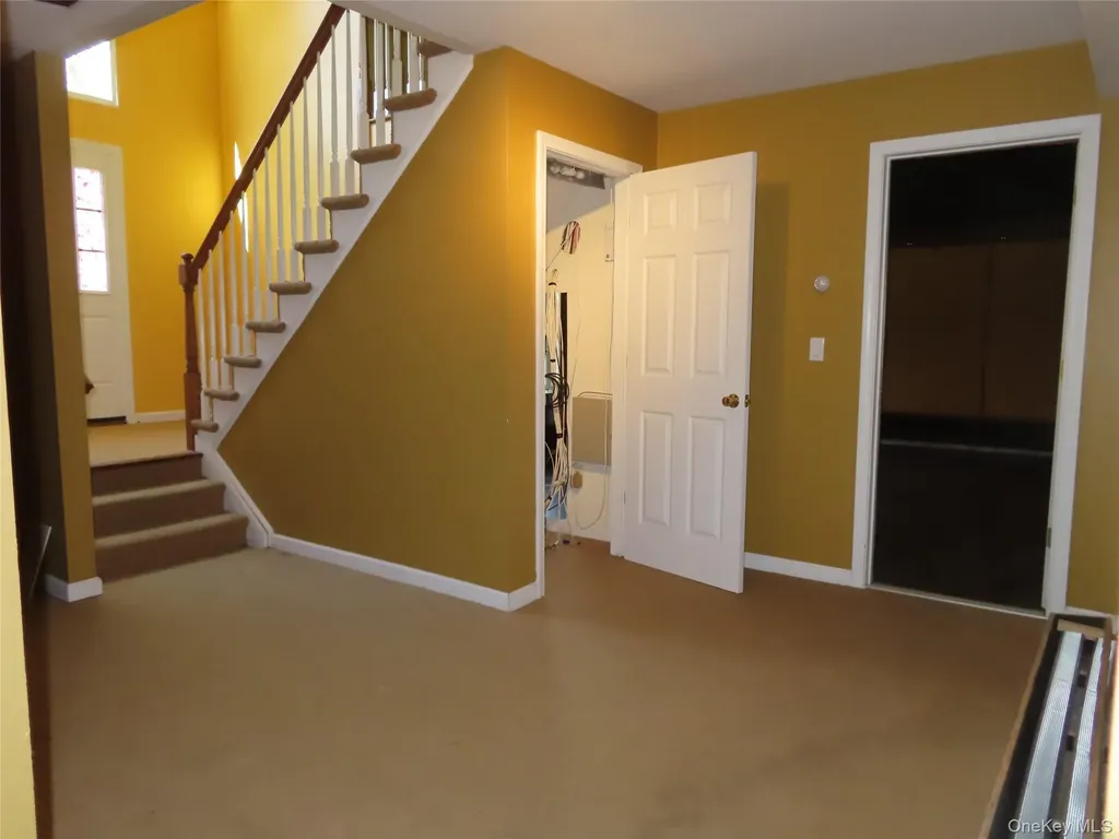 24 Sedgewick Road Poughkeepsie NY 12603
