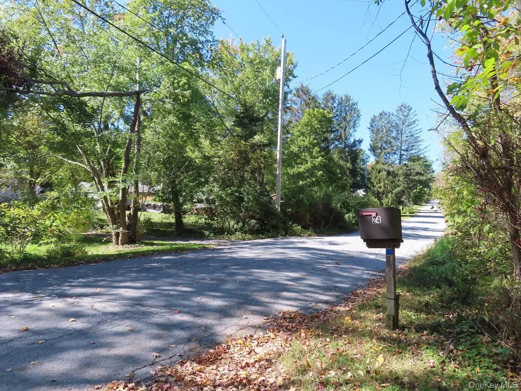 24 Sedgewick Road Poughkeepsie NY 12603