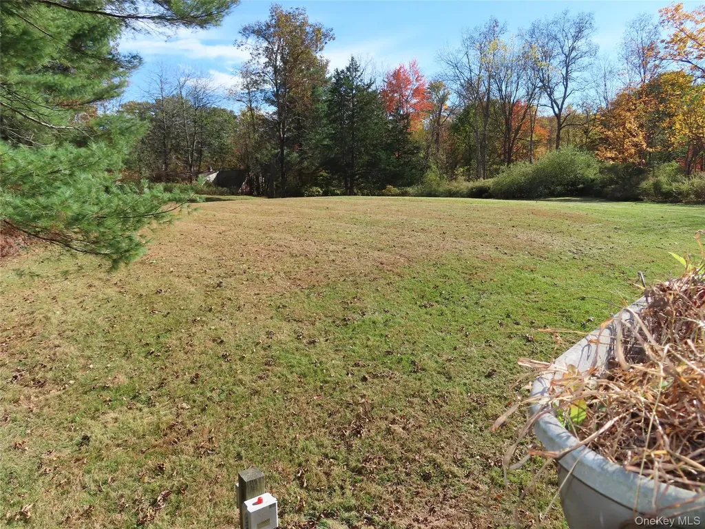 24 Sedgewick Road Poughkeepsie NY 12603