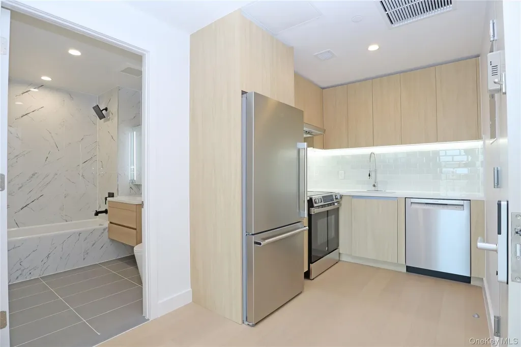 15002 Northern Boulevard Flushing NY 11354