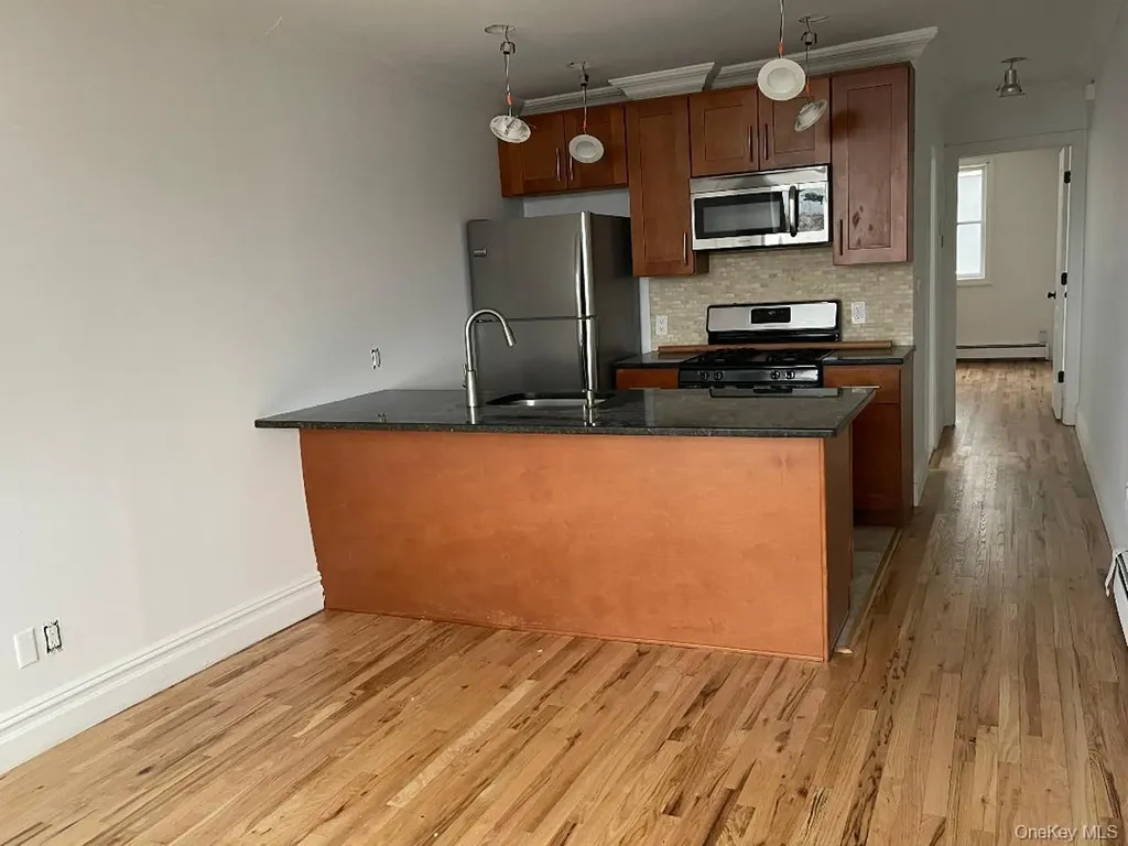 1107 Ocean Boulevard Long Beach NY 11561