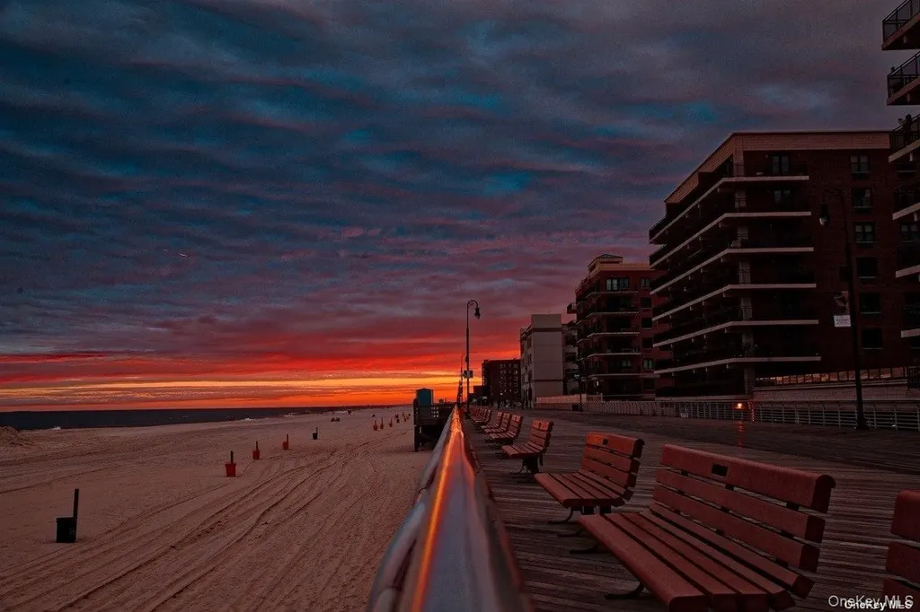 1107 Ocean Boulevard Long Beach NY 11561