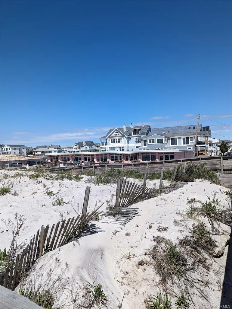 1107 Ocean Boulevard Long Beach NY 11561