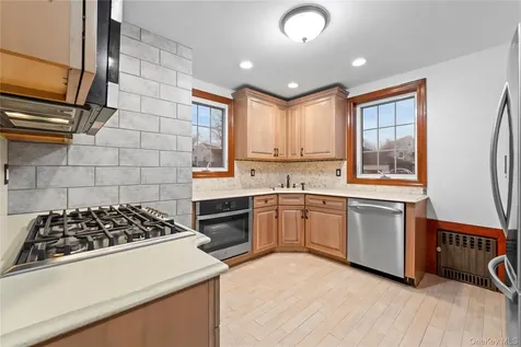 247-23 91st Avenue Bellerose NY 11426