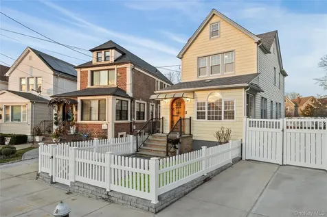 247-23 91st Avenue Bellerose NY 11426