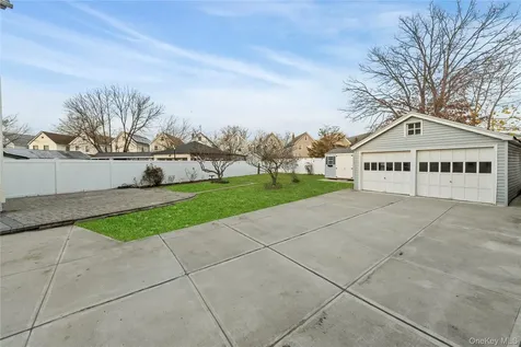 247-23 91st Avenue Bellerose NY 11426