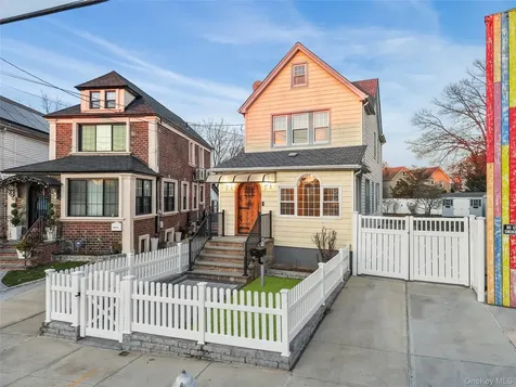 247-23 91st Avenue Bellerose NY 11426