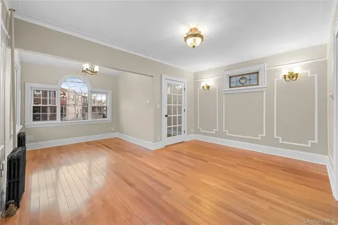 247-23 91st Avenue Bellerose NY 11426