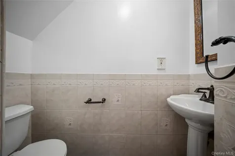 247-23 91st Avenue Bellerose NY 11426