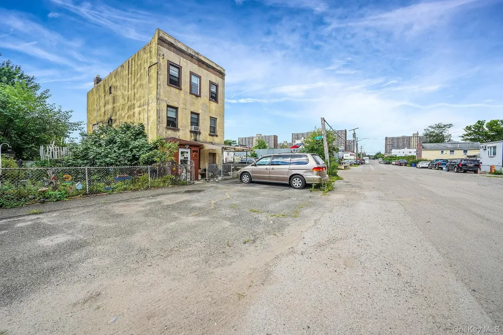 7602 Blake Avenue Howard Beach NY 11414