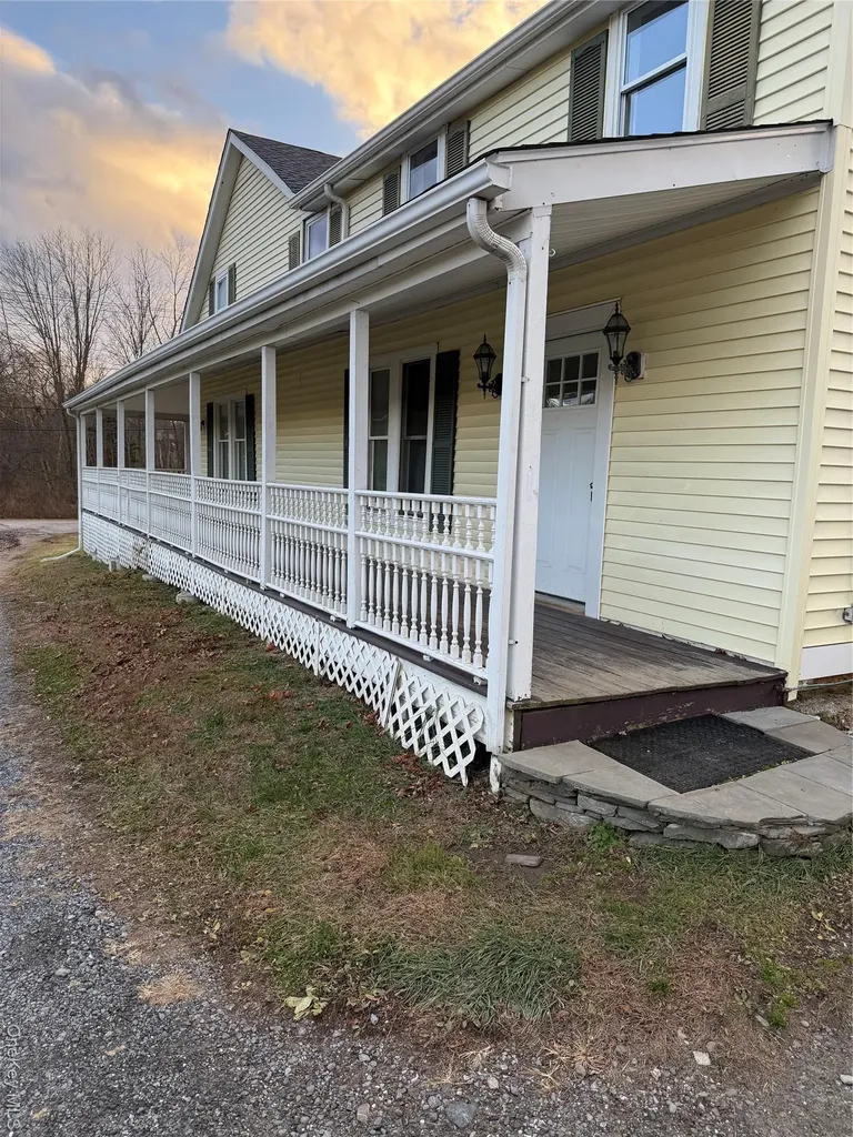 619 Salt Point Turnpike Poughkeepsie NY 12601