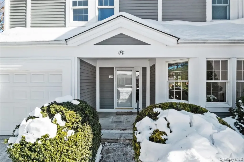39 Alex Drive White Plains NY 10605
