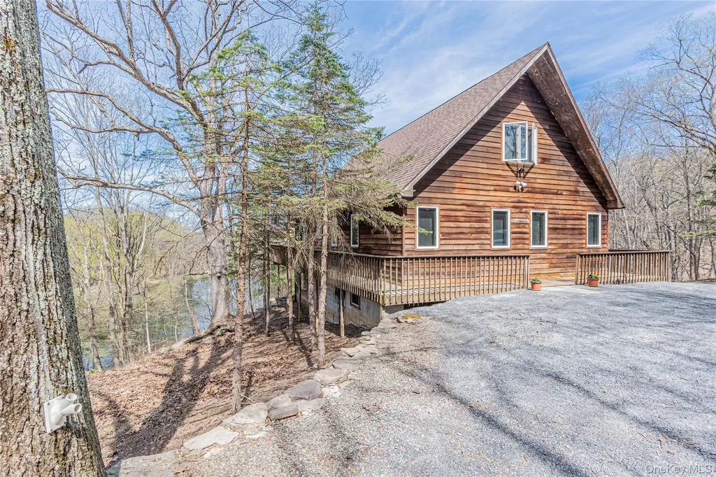 461 Route 199 Red Hook NY 12571