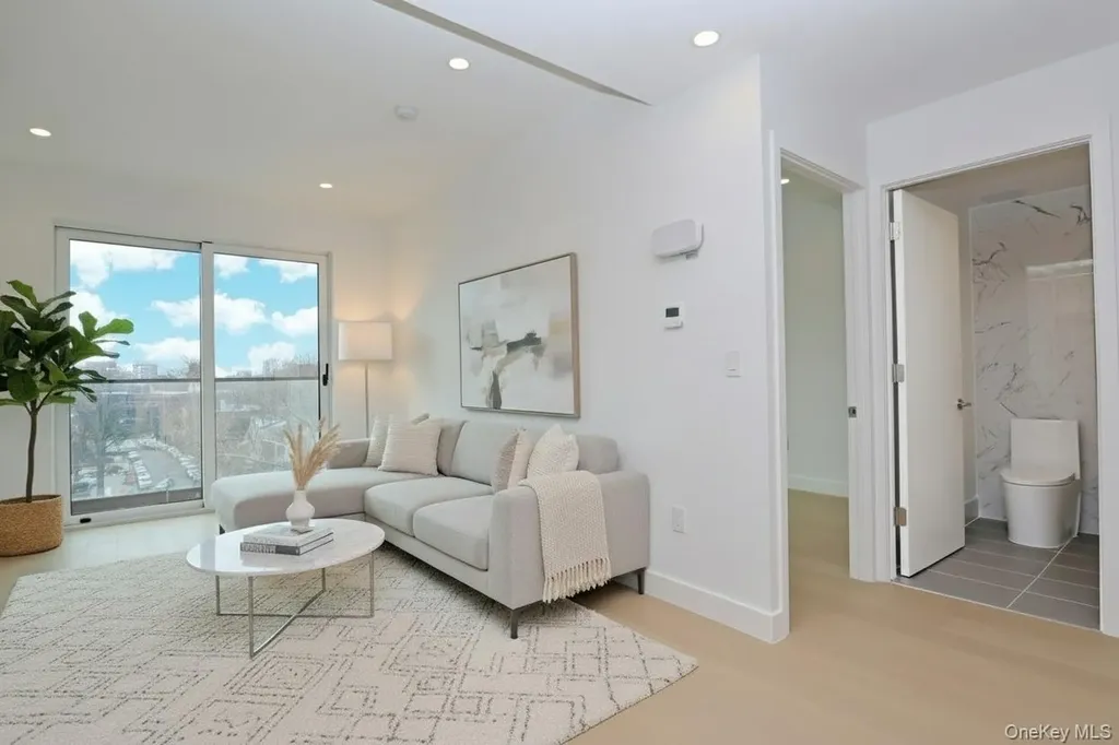 15002 Northern Boulevard Flushing NY 11354
