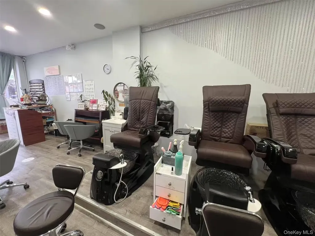 44-07 Kissena Boulevard Flushing NY 11355