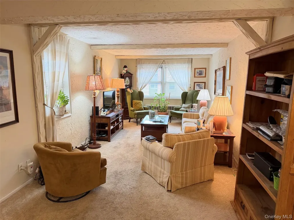 682 Tuckahoe Road Yonkers NY 10710